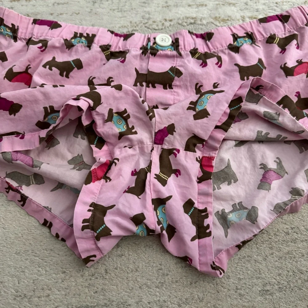 🛍🏙3️⃣ for 1️⃣5️⃣ Old Navy pink with dog pattern lounge or sleep short shorts